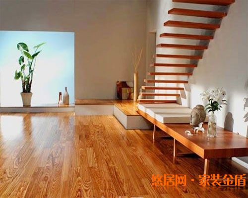 夏季怎樣對木地板進行保養(yǎng)？