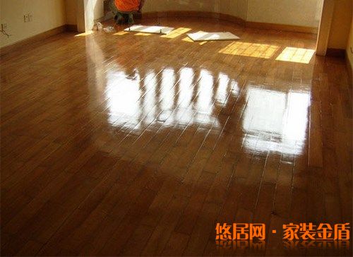 裝修后地板的平時養(yǎng)護(hù)需要注意哪些？