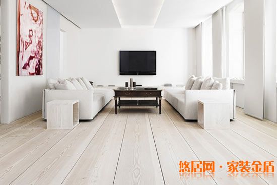 地板受潮怎么辦？三招就能輕松解決