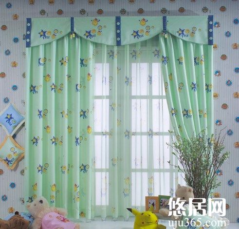 室內(nèi)窗簾的選購有哪些注意事項(xiàng)