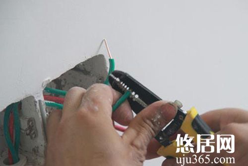 開關(guān)插座怎么安裝 開關(guān)插座安裝流程
