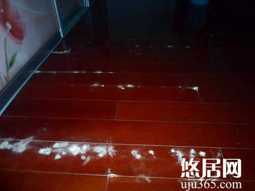 實(shí)木地板常見(jiàn)的問(wèn)題怎么解決？